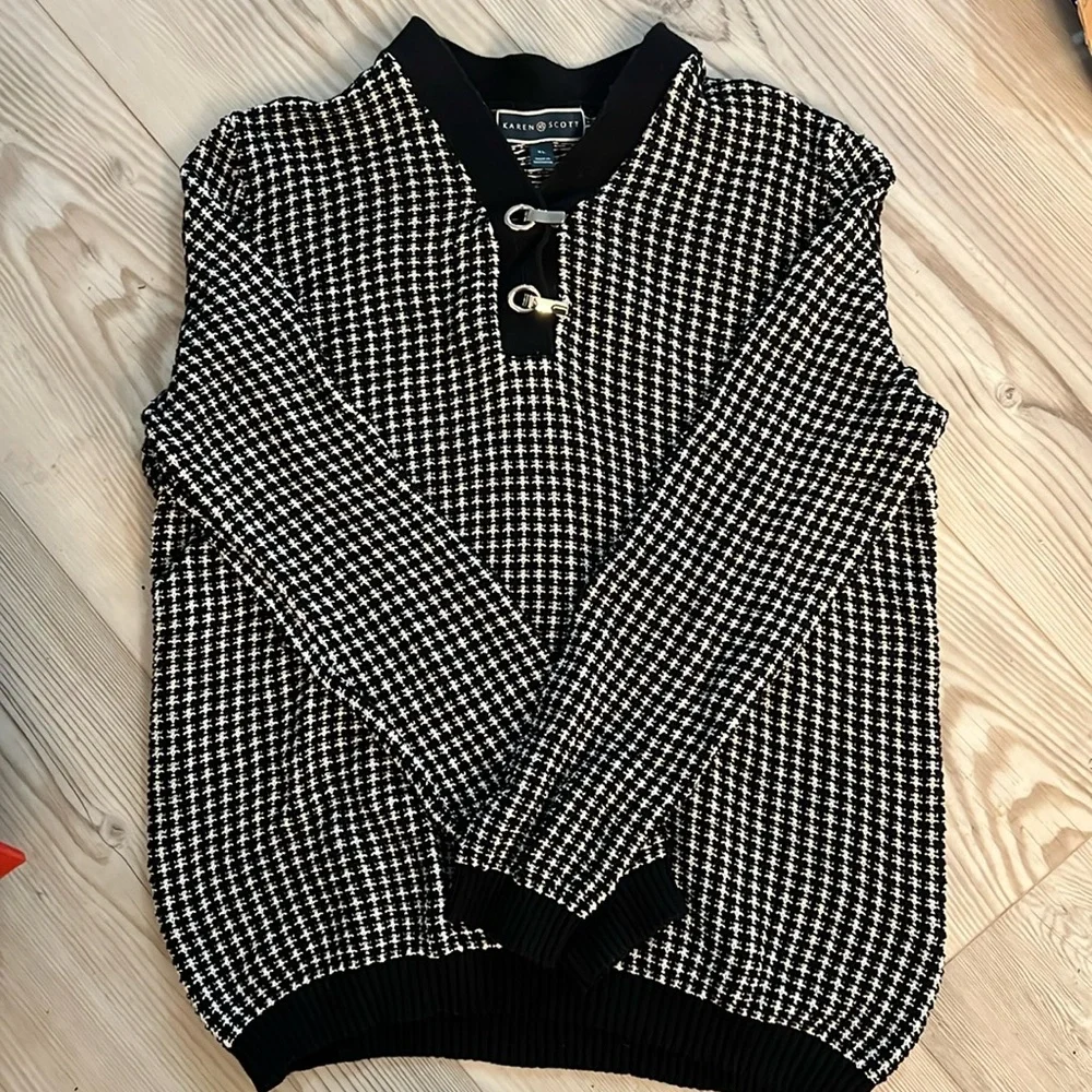 Karen Scott Sweater new with out tag. - Picture 1 of 2